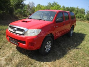 TOYOTA HI LUX Hilux 2.5 D-4D 4x4 Double Terra AC 170E.KM