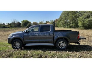 TOYOTA HI LUX Hilux 3.0 D-4D 4x4 Double SR+