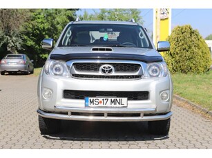 TOYOTA HI LUX Hilux 3.0 D-4D 4x4 Double SR+ (Automata)