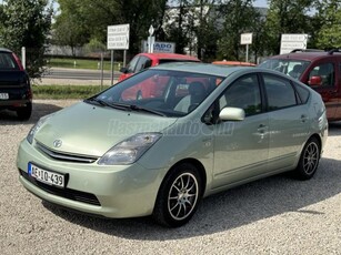 TOYOTA PRIUS 1.5 HSD (Automata) 11 ÉVE EGY TULAJ. SZÉP ÁLLAPOT