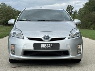 TOYOTA PRIUS 1.8 HSD Sol (Automata) Tolatókamera-RendszeresenSzervizelt-Azonnal átvehető-Érvényes magyar okmányokkal