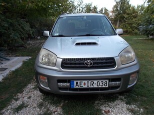 TOYOTA RAV 4 2.0 D-4 D 4x4 Rozsdamentes Megbízható