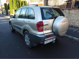 TOYOTA RAV 4 Rav4 2.0 4x4 Linea Sol