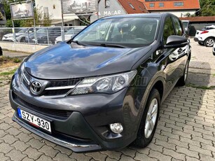 TOYOTA RAV 4 Rav4 2.0 D-4D 2WD Sol 1+1 ÉV GARANCIA !! DIGIT KLÍMA - KAMERA - LED