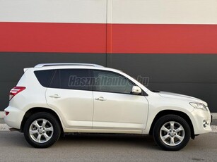 TOYOTA RAV 4 Rav4 2.0 Executive Navi CVT Magyar! Kamera! Ülésfűtés! Gyöngyházfehér!