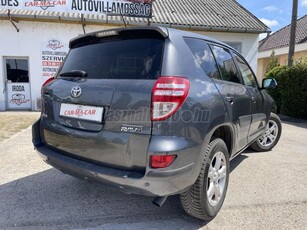 TOYOTA RAV 4 Rav4 2.2 D-4D 4x4 Executive