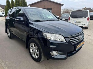 TOYOTA RAV 4 Rav4 2.2 D-4D 4x4 Executive V.SZ.KÖNYV TEMPOMAT 2XDIGIT KLÍMA ÜLÉSFŰTÉS BŐR 216E KM