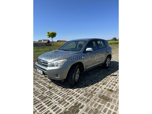 TOYOTA RAV 4 Rav4 2.2 D-4D 4x4 Sol