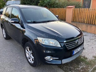 TOYOTA RAV 4 Rav4 2.2 D-4D Executive Navi