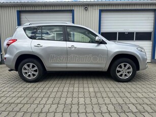 TOYOTA RAV 4 Rav4 2.2 D-4D Sol Téli-Nyári kerékkel!