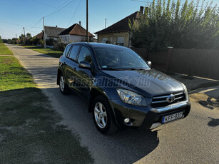 TOYOTA RAV 4 Rav4 2.2 D-4D X