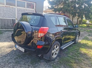 TOYOTA RAV 4 Rav4 2.2 D-4D X