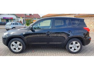 TOYOTA RAV 4 Rav4 2.2 D-4D X D.KLÍMA! V.HOROG! ALUFELNI! BŐR! Ü.FŰTÉS! TEMPOMAT! MAGYAR AUTÓ!