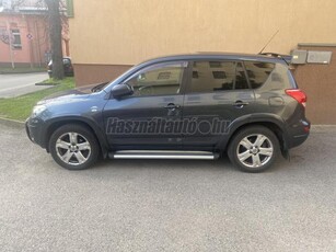 TOYOTA RAV 4 Rav4 2.2 D-4D X Leather