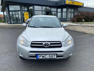 TOYOTA RAV 4 Rav4 2.2 D-4D X MAGYARORSZÁGI AUTÓ! D-CAT. 2 T. VONÓHOROG. 177 LE