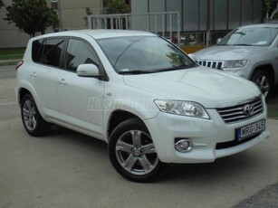 TOYOTA RAV 4 Rav4 2.2 DCAT Executive Navi (Automata) BŐR.ÜLÉS FŰTÉS.KAMERA.KULCS NÉLKÜLI!!!!!