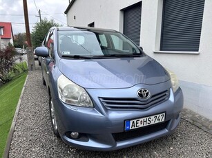 TOYOTA VERSO 1.8 Sol