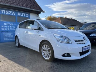 TOYOTA VERSO 2.0 D-4D Premium Navi Navi.panorámatető.ülésfűtés.tolatókamera