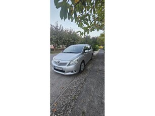 TOYOTA VERSO 2.0 D-4D Sol