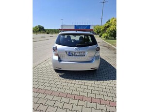 TOYOTA VERSO 2.0 D-4D Sol