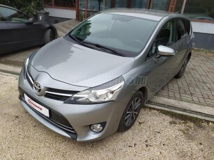 TOYOTA VERSO 2.0 D-4D Sol Navi 7 SZEMÉLYES.SZERVIZKÖNYV JÓ ÁLLAPOT