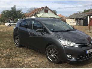 TOYOTA VERSO 2.2 D-CAT Premium Navi