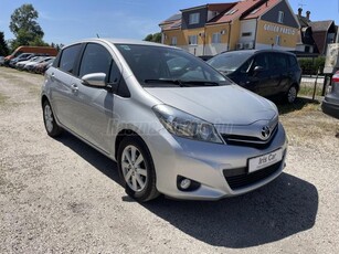 TOYOTA YARIS 1.0 Active Gyári állapot! Vezetett szervízkönyv!