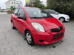 TOYOTA YARIS 1.0 Terra 1 TULAJDONOS!SZERVIZKÖNYV!