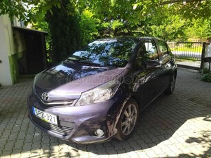 TOYOTA YARIS 1.3 Napfénytetős!