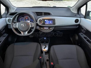 TOYOTA YARIS 1.5 HSD Executive (Automata) Szkönyv.KeyLess.Kamera