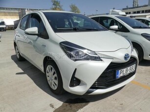 TOYOTA YARIS 1.5 HSD Live e-CVT 61Ekm!Magyar.vez.szervízkönyv!ÁFA-s