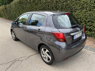 TOYOTA YARIS 1.5 HSD Lounge (Automata)