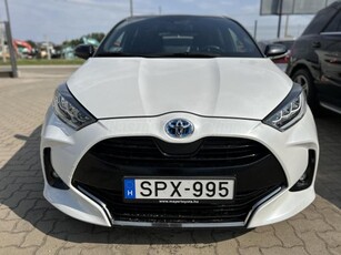 TOYOTA YARIS 1.5 Hybrid Selection Elegant e-CVT