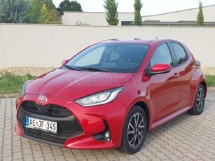 TOYOTA YARIS 1.5 VVT-i Comfort Style Tech érzéki vörös gyögyház