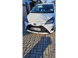 TOYOTA YARIS 1.5 VVT-i Hybrid Active e-CVT