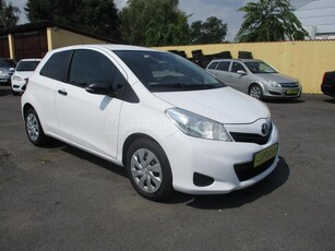 TOYOTA YARIS Van 1.4D-4D