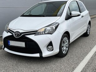 TOYOTA YARIS Van 1.4D-4D Live Euro 6 ÁFÁS ÁR!!!!BRUTTO!!!///MAGYARORSZÁGI////SÉRÜLÉSMENTES///FULLL SZERVIZKÖNYV/////