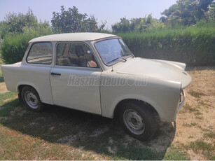 TRABANT 601