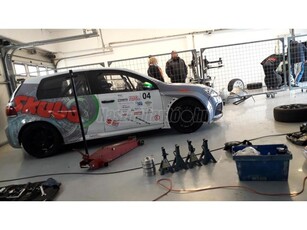 VERSENYAUTÓ EGYÉB Z1 2.5 GOLF 6 R-CUP DSG 420PS