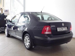 VOLKSWAGEN BORA 1.4 Basis