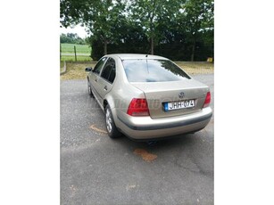 VOLKSWAGEN BORA 1.6