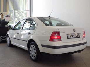 VOLKSWAGEN BORA 1.6 Basis Magyarországi!