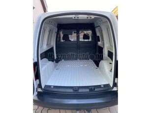 VOLKSWAGEN CADDY 2.0 TDI SCR BMT MAGYARORSZÁGI. VONÓHOROG