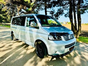 VOLKSWAGEN CARAVELLE 9-SZEMÉLYES EXTRA LONG 2.5 130-LE DESIGN VAN