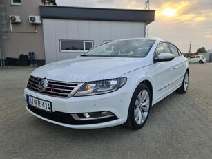 VOLKSWAGEN CC 2.0 CR TDI BMT DSG Mo-I. Bixenon. Duplaklima. ACC. Bicolor bör. Horog. Navi. Kamera