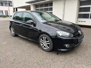 VOLKSWAGEN GOLF 1.6 TDi Comfortline Téli-nyári kerékgarnitura!