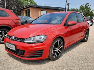 VOLKSWAGEN GOLF 2.0 TDI BMT Highline Euro 6 GTD 184 LE Xenon-LED Kamera Navi 18' Aluk Parkradar