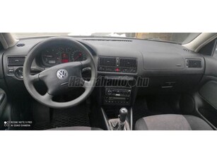 VOLKSWAGEN GOLF IV 1.9 PD TDI Comfortline