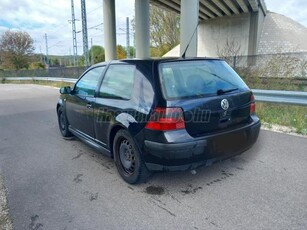 VOLKSWAGEN GOLF IV 1.9 TDI Comfortline