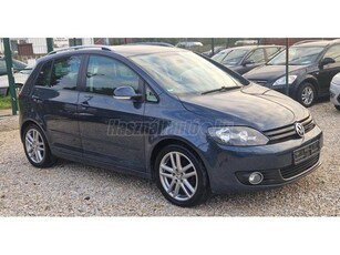 VOLKSWAGEN GOLF PLUS 2.0 TDI Highline Végig vezetett szervízkönyv. 2 tulaj